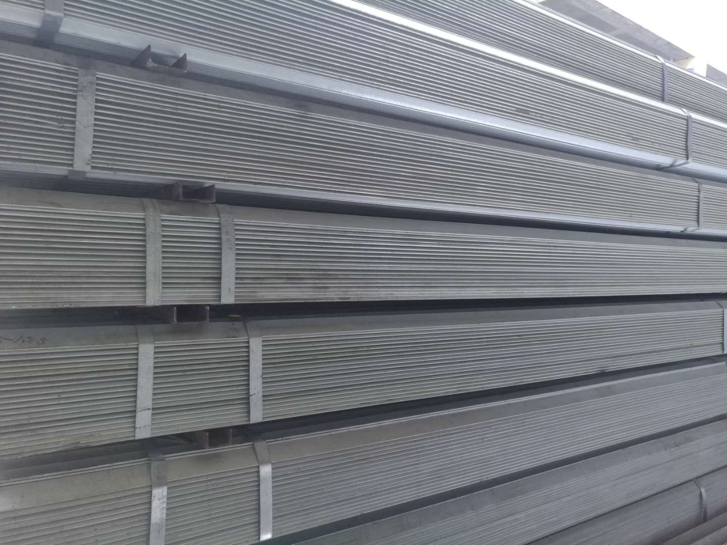 熱鍍鋅角鋼加工?流程